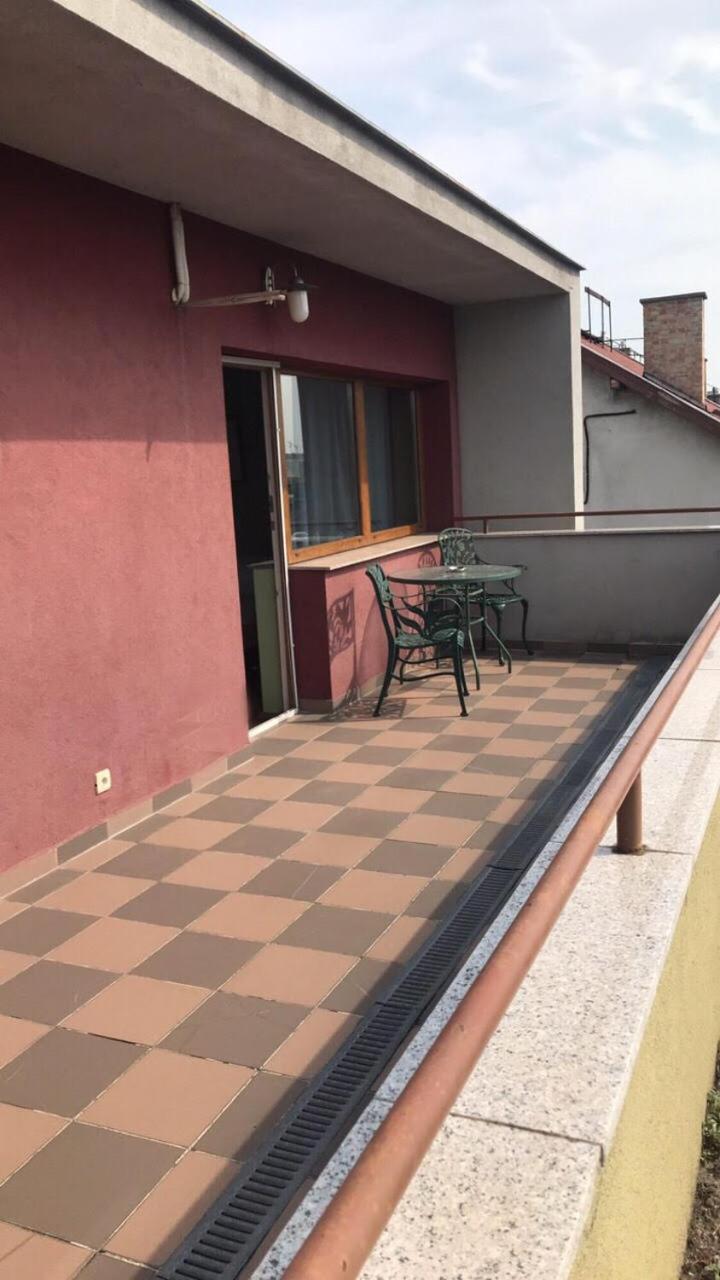 Carolina Apartman Βουδαπέστη Εξωτερικό φωτογραφία
